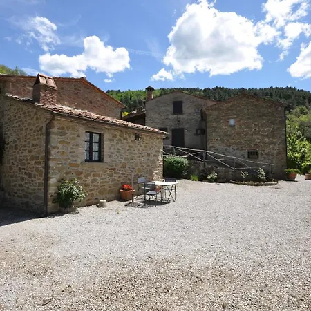 Sleeps 3 * Cortona