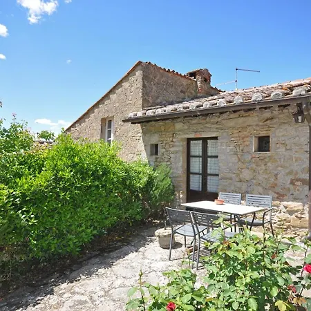 Sleeps 3 * Cortona