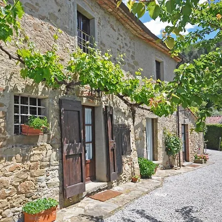 Apartment Sleeps 3 *
